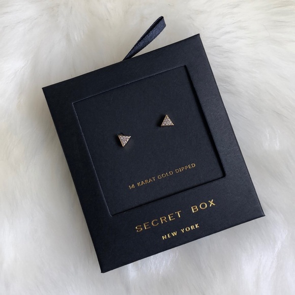 Hannah Beury Jewelry - 14K Gold Triangle Stud Earrings